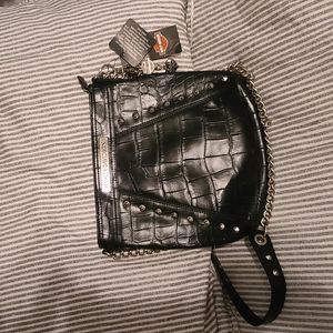 Harley Davidson black, genuine leather, cheetah print inside,  crossbody bag